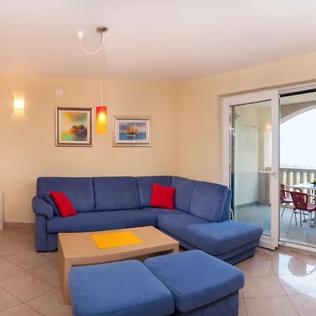 Apartment 15242a *